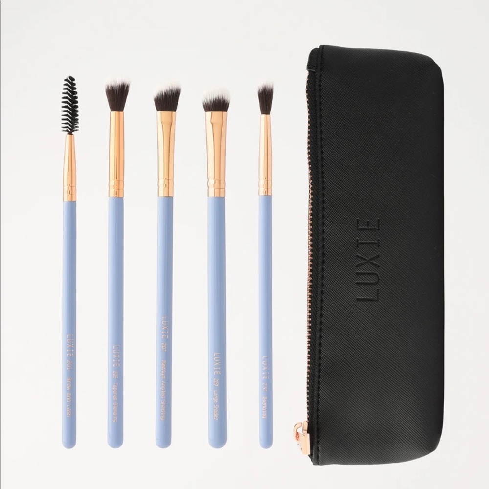 NEW Luxie Wonderlust Brush and Bag Set - Picture 3 of 14